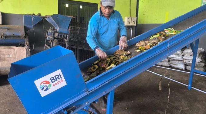 Dorong Ekonomi Hijau, BRI Salurkan Bantuan ke TPS3R Pudak Mesari