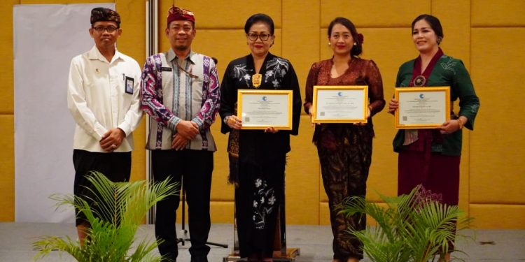 Putri Koster Ajak Ibu Rumah Tangga Jadi Fondasi Generasi Emas Berkarakter melalui Pemahaman HAM