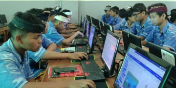 Sekolah Menengah Pertama di Denpasar Terapkan Koding untuk Tingkatkan Literasi Digital