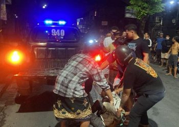 Warga Kerobokan Hajar Pencuri Genta Pura hingga Babak Belur